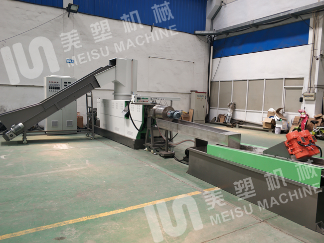 美塑機(jī)械的廢塑料回收造粒機(jī)非常暢銷!