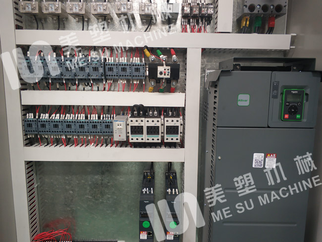 編織袋造粒機應該注意對環(huán)境的影響嗎?